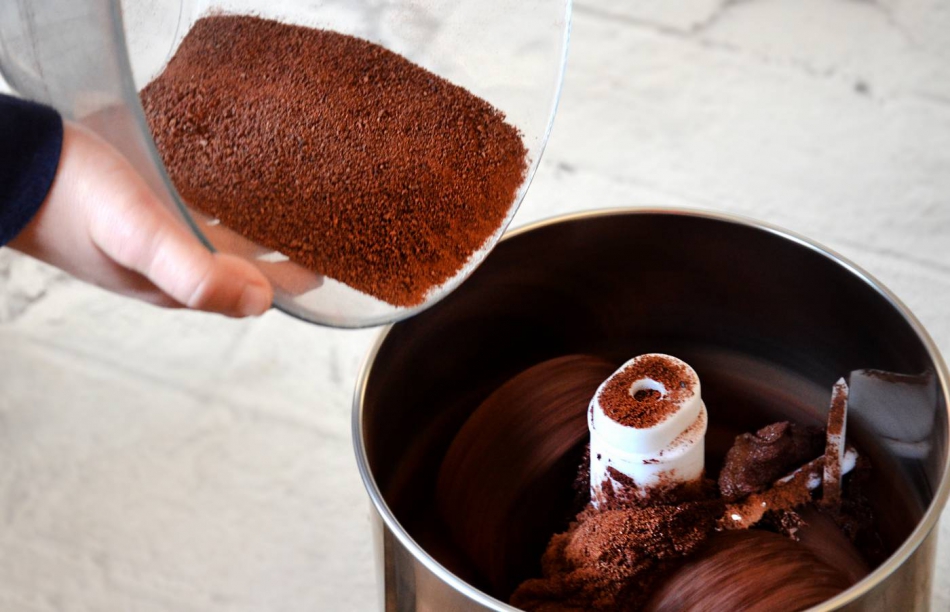 Konszowanie i rafinacja czekolady