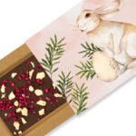 Wielkanoc - czekolada mleczna z ananasem i maliną