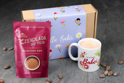 Prezent DLA BABCI kubek i czekolada do picia