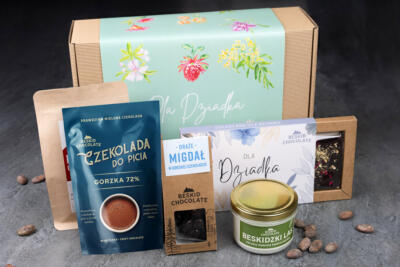 Prezent DLA DZIADKA kawa, czekolada, draże i świeca