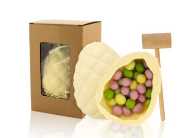 Mega Jajo Wielkanocne z czekolady białej z drażami